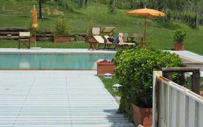 Zwembad van Hotel Agriturismo Corte Benedetto in Toscane