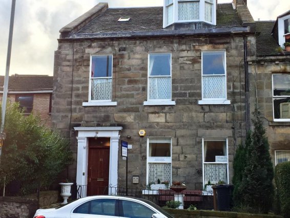 Vooraanzicht van Guest House Pilrig in Edinburgh