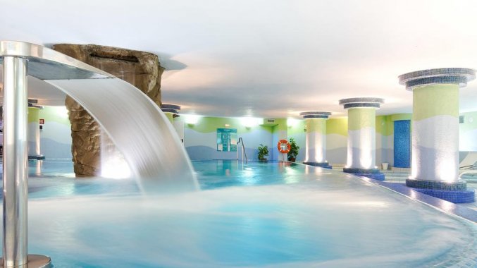 Binnenzwembad van Hotel Escorial op Gran Canaria