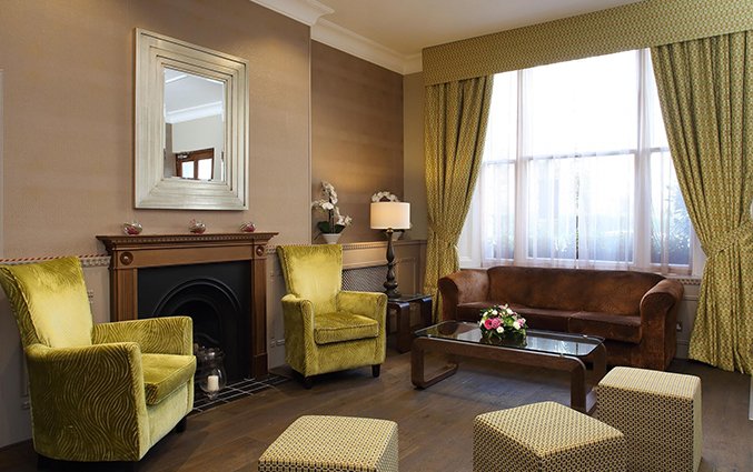 Zitkamer bij hotel Phoenix Londen